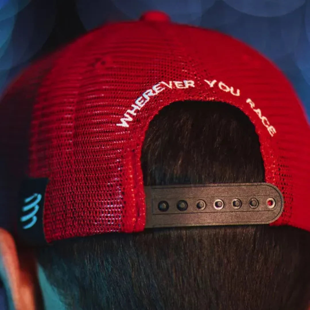 Gorra Multisport Roja Protección Solar Optimizada Compressport