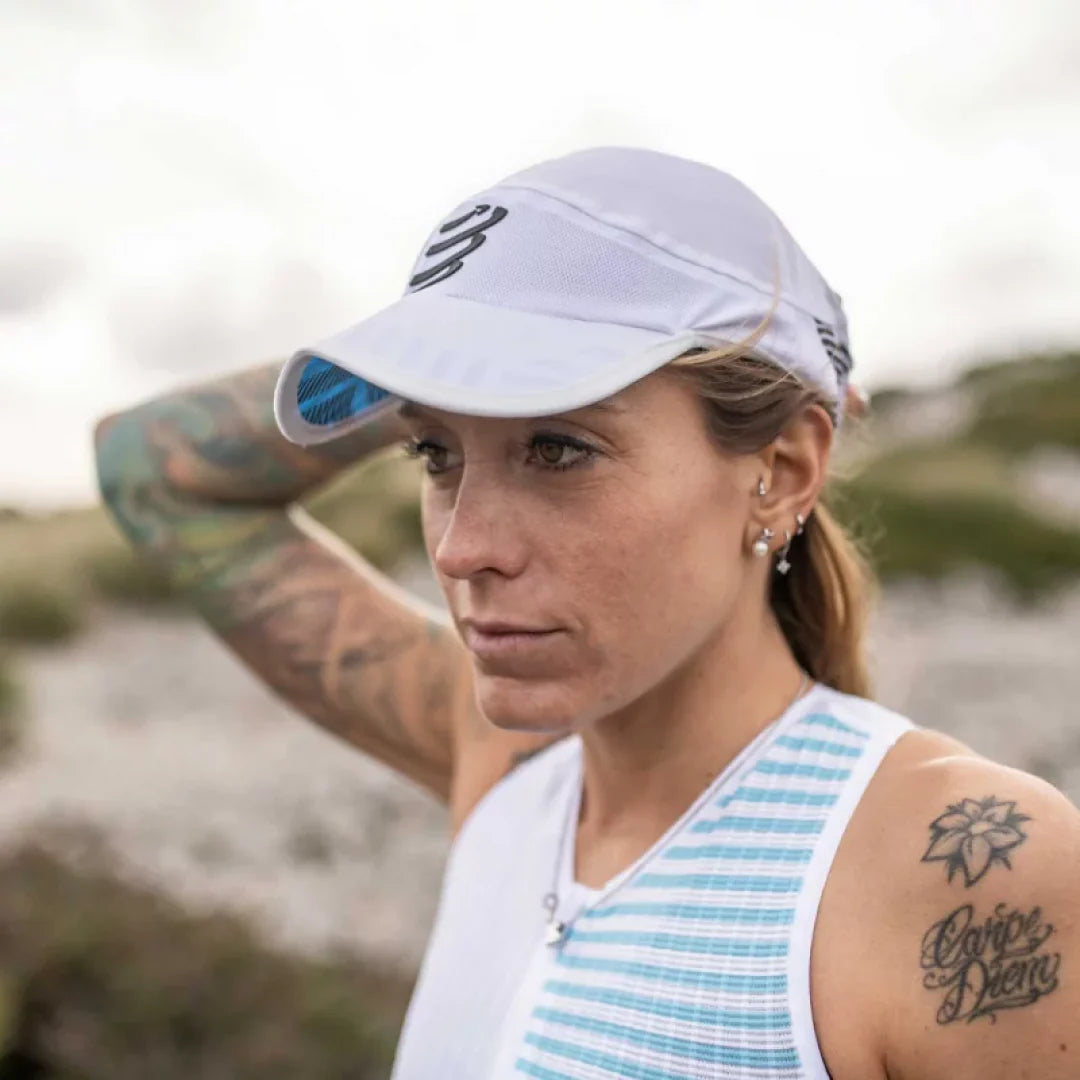 Gorra Compressport Pro Racing Blanca