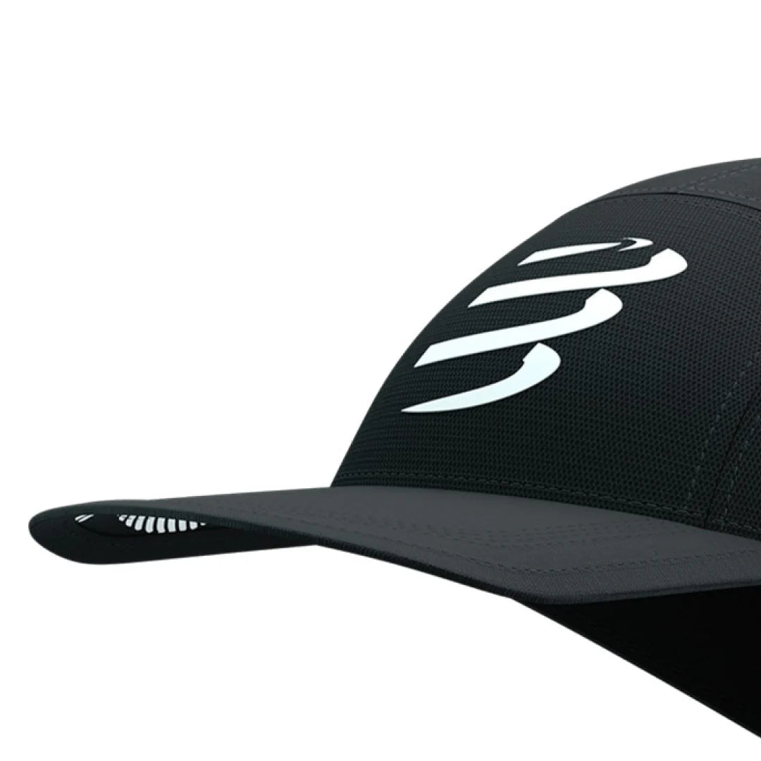 Gorra Compressport 5panels Negra